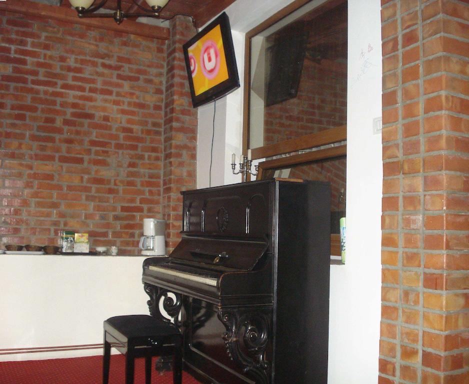Hotel Zara Roman Extérieur photo