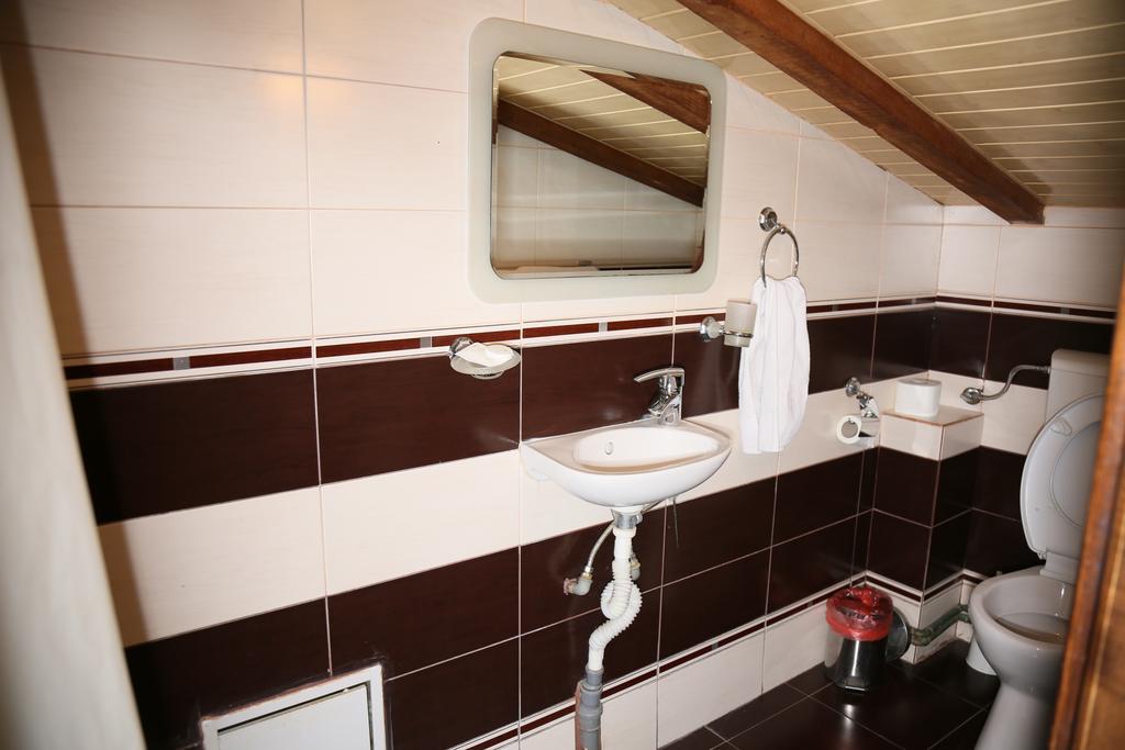 Hotel Zara Roman Extérieur photo