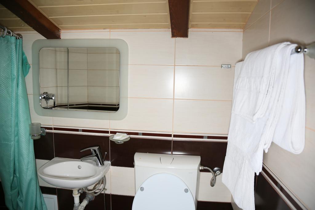 Hotel Zara Roman Extérieur photo