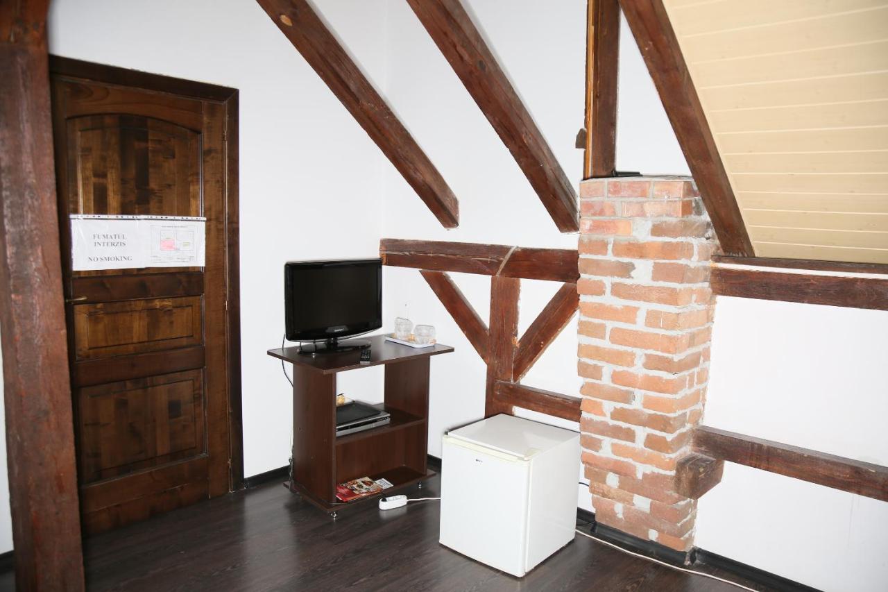 Hotel Zara Roman Extérieur photo
